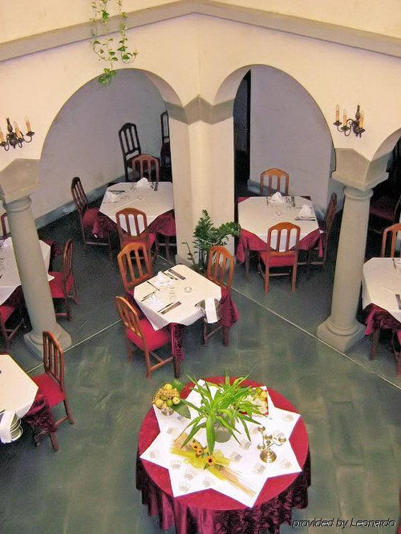 Hotel Sebino Sarnico Restoran fotoğraf