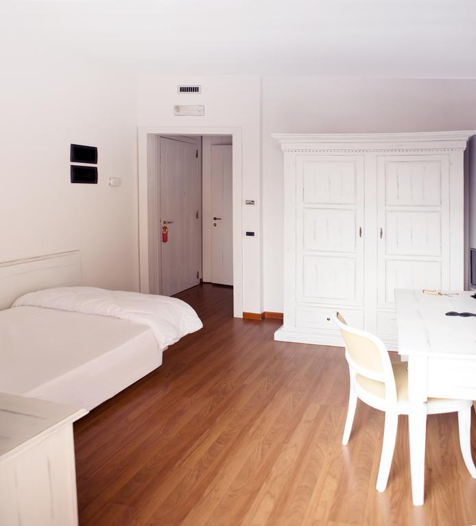 Hotel Sebino Sarnico Dış mekan fotoğraf